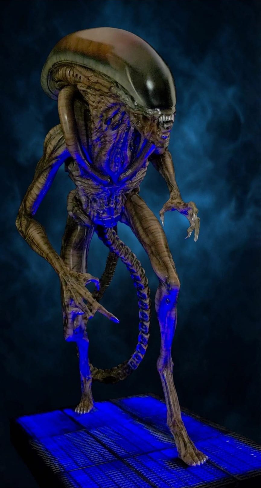 Xenomorph on a Light-Up Base — Sci-Fi Creatures